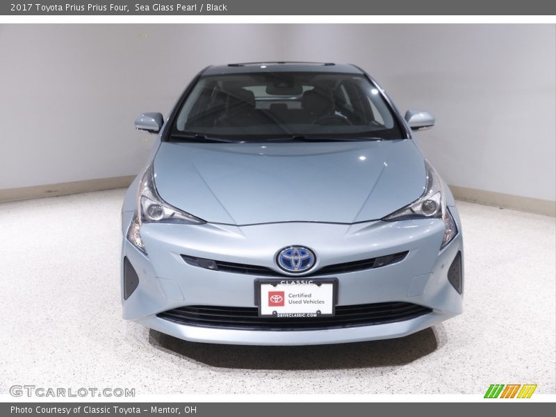 Sea Glass Pearl / Black 2017 Toyota Prius Prius Four