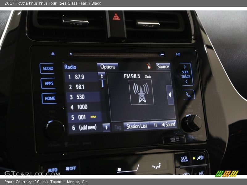 Sea Glass Pearl / Black 2017 Toyota Prius Prius Four
