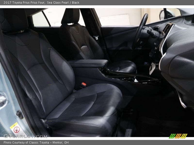 Sea Glass Pearl / Black 2017 Toyota Prius Prius Four