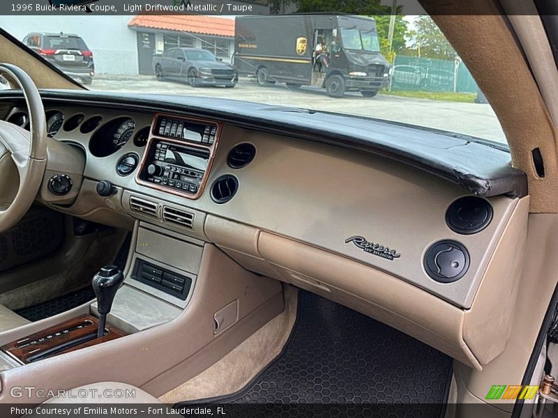 Light Driftwood Metallic / Taupe 1996 Buick Riviera Coupe