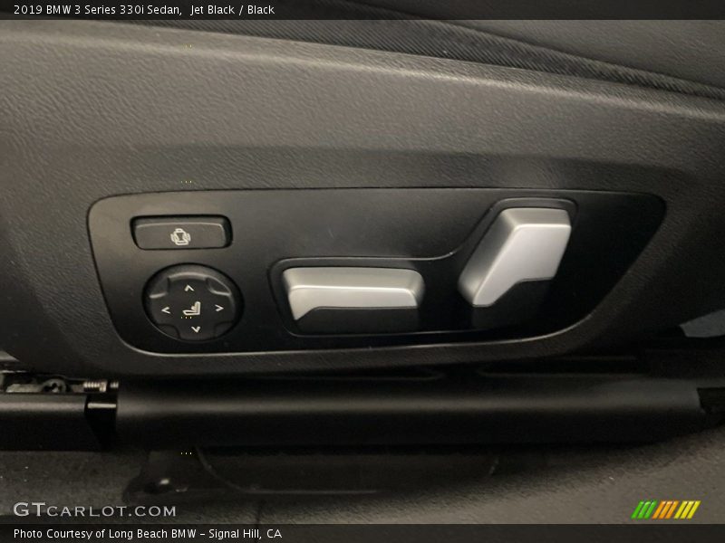 Jet Black / Black 2019 BMW 3 Series 330i Sedan