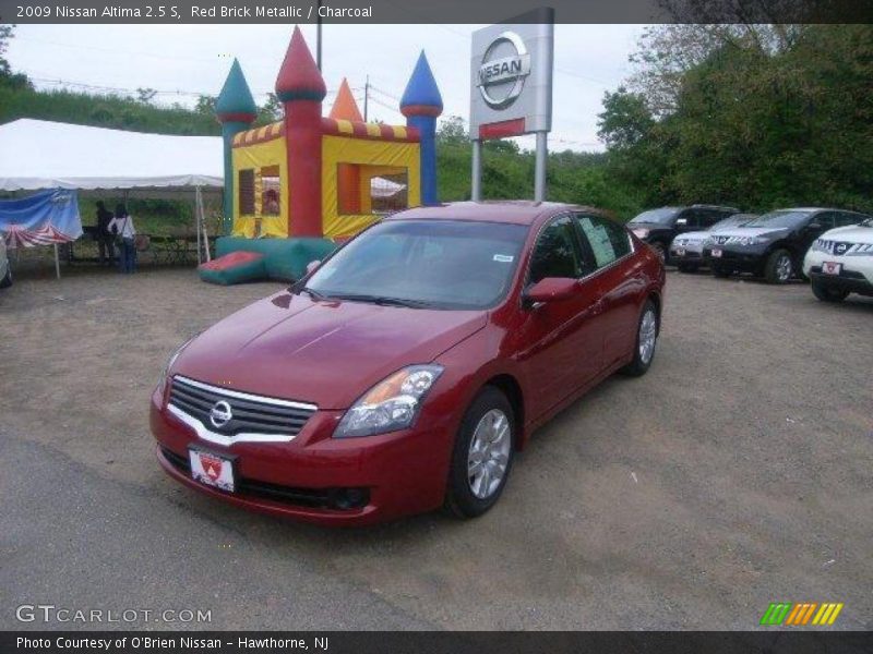 Red Brick Metallic / Charcoal 2009 Nissan Altima 2.5 S