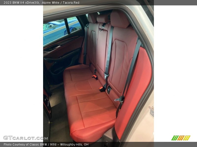 Alpine White / Tacora Red 2023 BMW X4 xDrive30i
