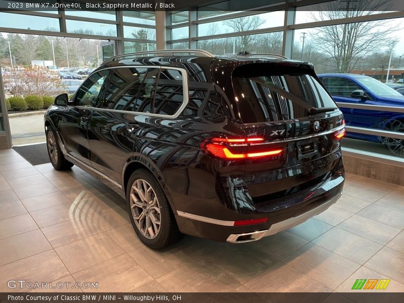 Black Sapphire Metallic / Black 2023 BMW X7 xDrive40i