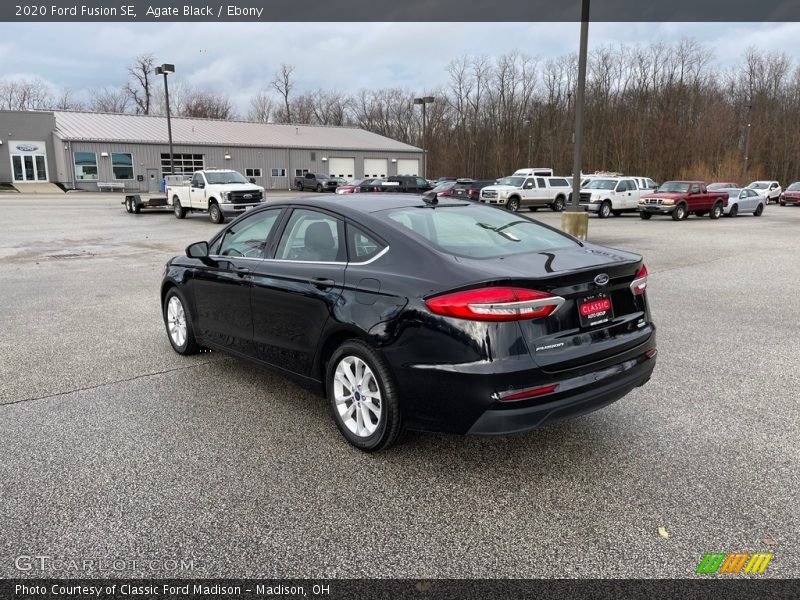 Agate Black / Ebony 2020 Ford Fusion SE