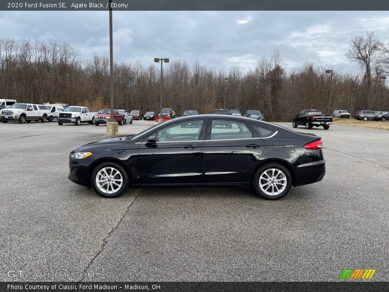 Agate Black / Ebony 2020 Ford Fusion SE