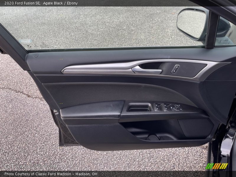Agate Black / Ebony 2020 Ford Fusion SE