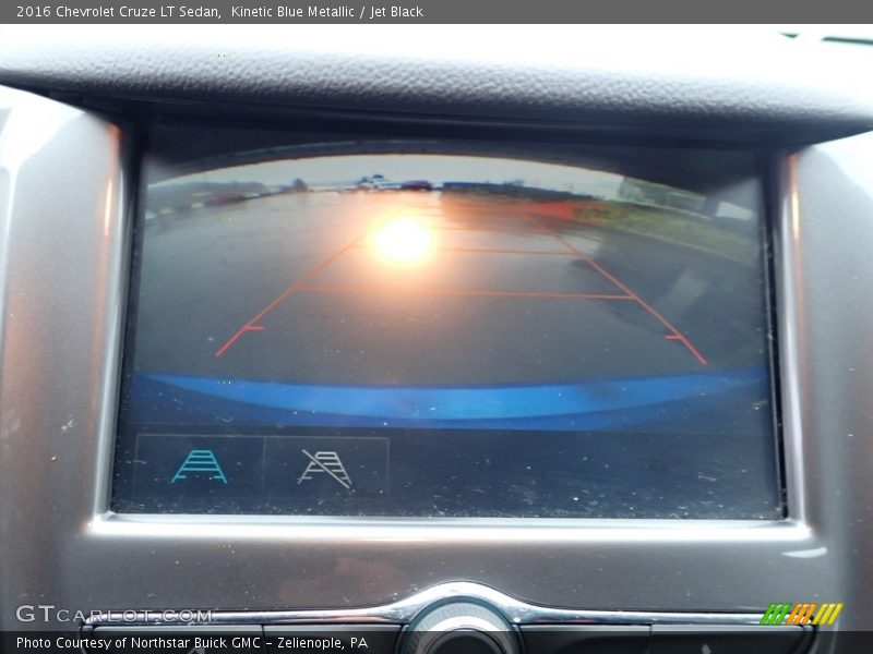Kinetic Blue Metallic / Jet Black 2016 Chevrolet Cruze LT Sedan