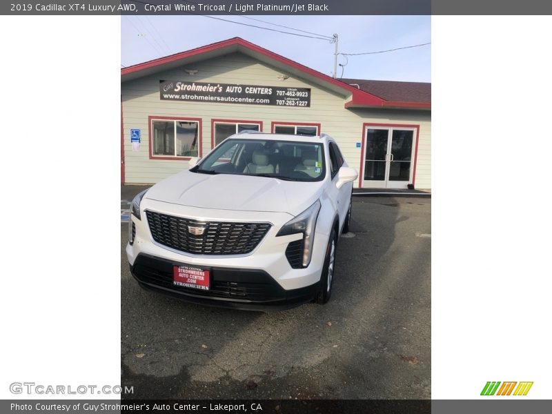 Crystal White Tricoat / Light Platinum/Jet Black 2019 Cadillac XT4 Luxury AWD