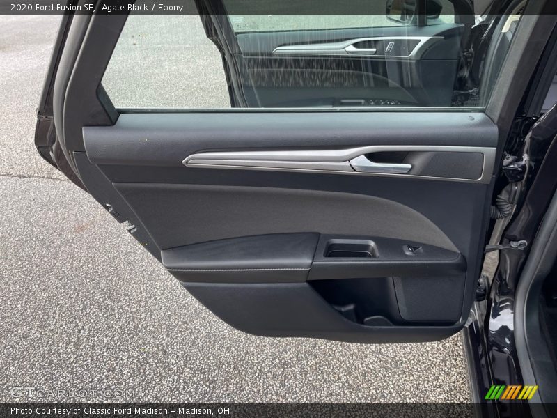 Agate Black / Ebony 2020 Ford Fusion SE