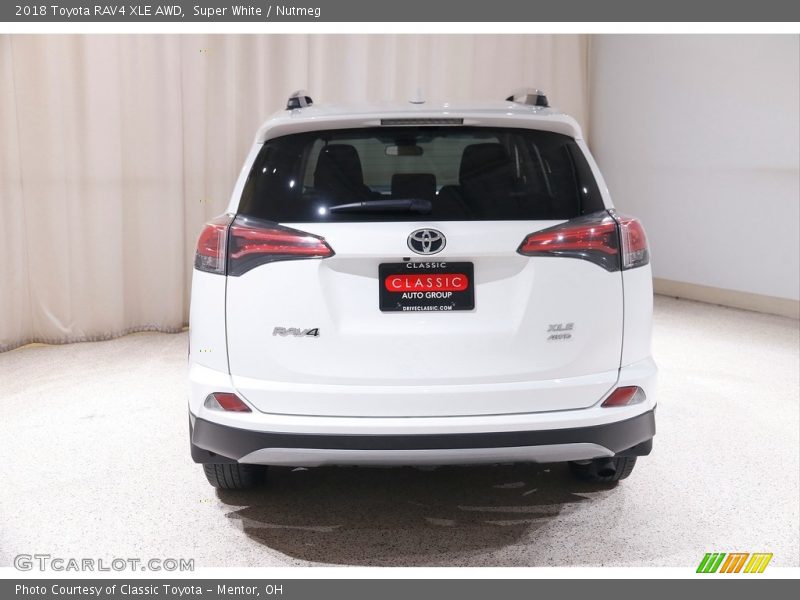 Super White / Nutmeg 2018 Toyota RAV4 XLE AWD