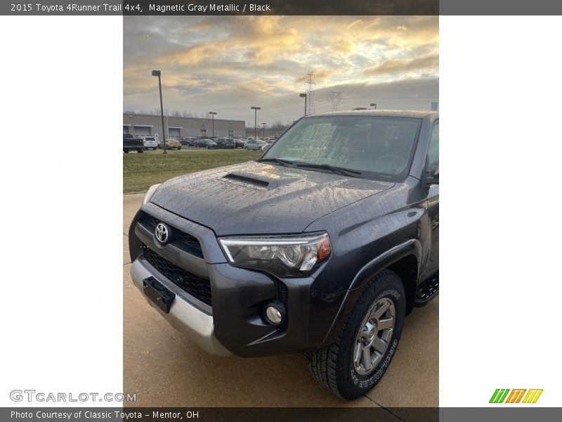 Magnetic Gray Metallic / Black 2015 Toyota 4Runner Trail 4x4