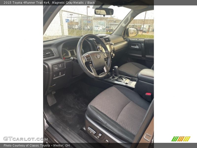 Magnetic Gray Metallic / Black 2015 Toyota 4Runner Trail 4x4