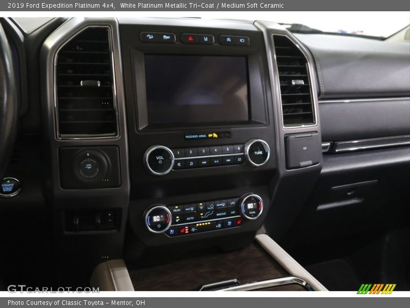 White Platinum Metallic Tri-Coat / Medium Soft Ceramic 2019 Ford Expedition Platinum 4x4