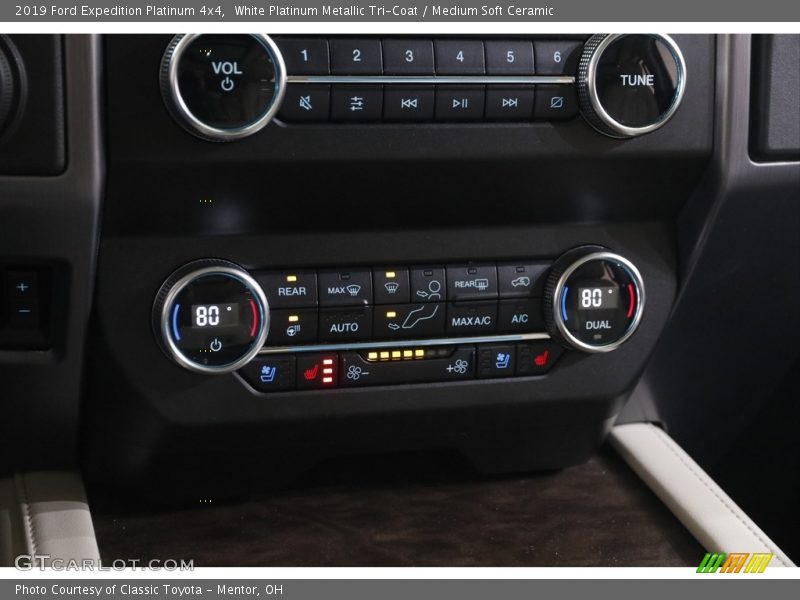 White Platinum Metallic Tri-Coat / Medium Soft Ceramic 2019 Ford Expedition Platinum 4x4