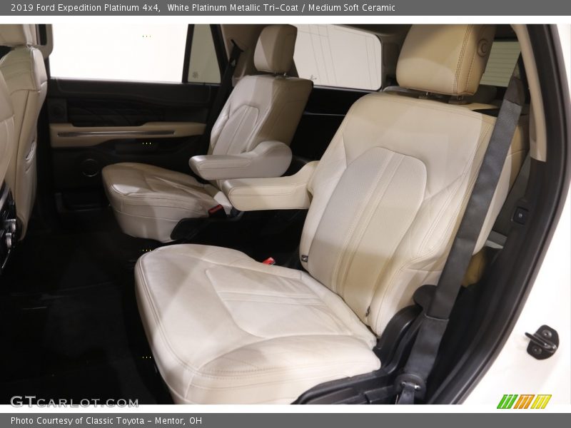 White Platinum Metallic Tri-Coat / Medium Soft Ceramic 2019 Ford Expedition Platinum 4x4