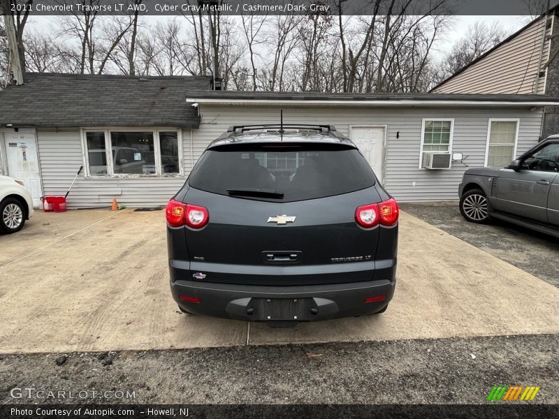 Cyber Gray Metallic / Cashmere/Dark Gray 2011 Chevrolet Traverse LT AWD