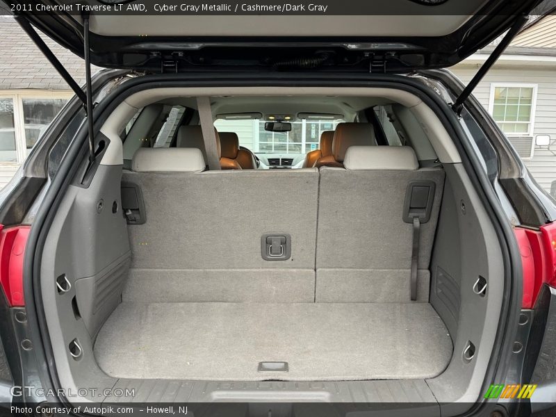 Cyber Gray Metallic / Cashmere/Dark Gray 2011 Chevrolet Traverse LT AWD