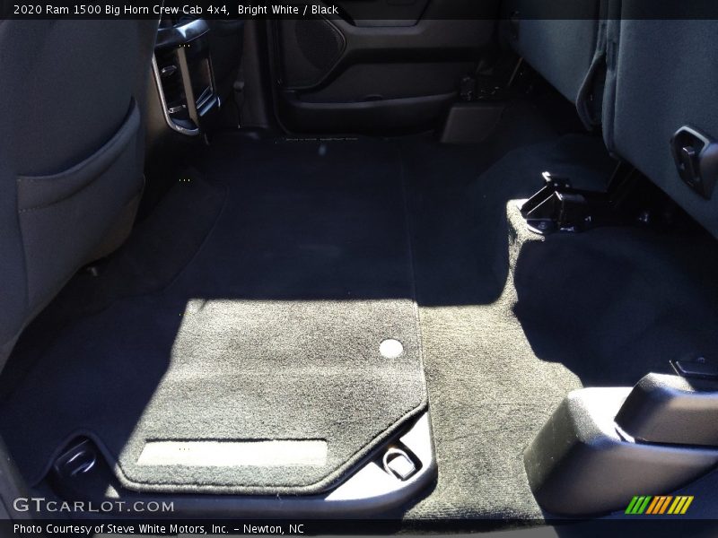 Bright White / Black 2020 Ram 1500 Big Horn Crew Cab 4x4