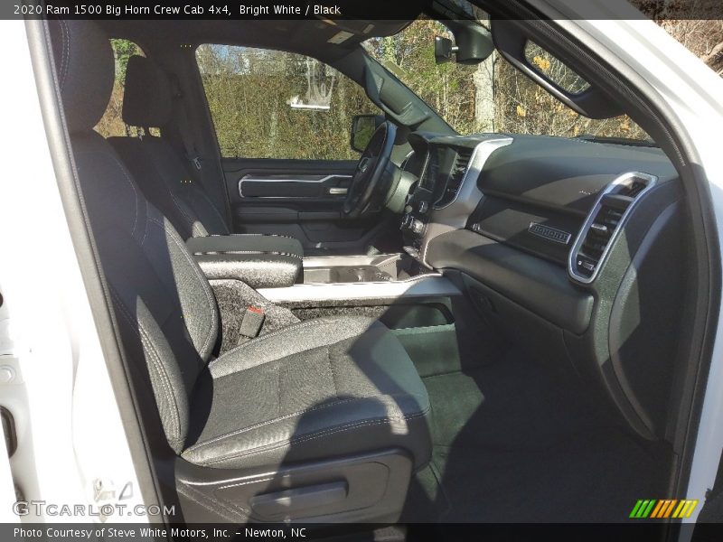Bright White / Black 2020 Ram 1500 Big Horn Crew Cab 4x4