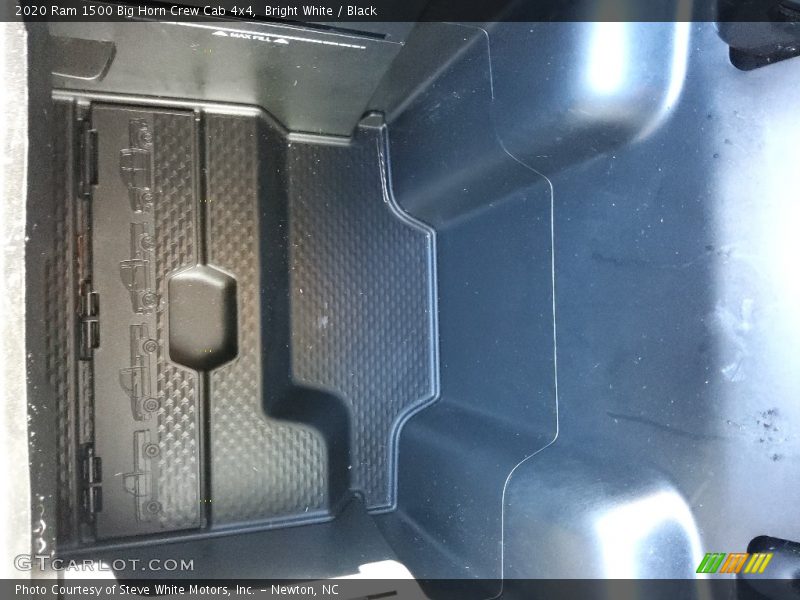 Bright White / Black 2020 Ram 1500 Big Horn Crew Cab 4x4