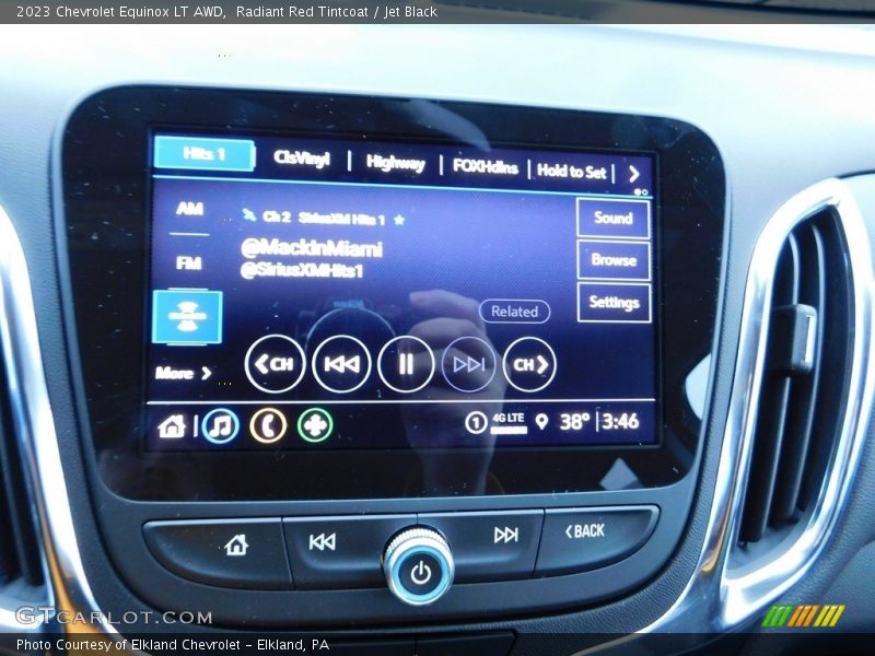 Controls of 2023 Equinox LT AWD