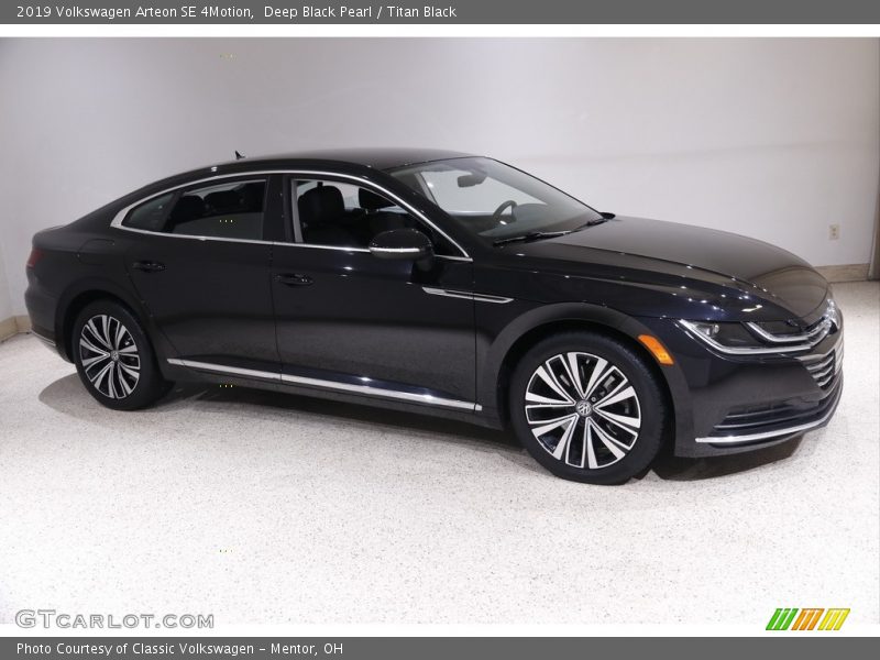  2019 Arteon SE 4Motion Deep Black Pearl