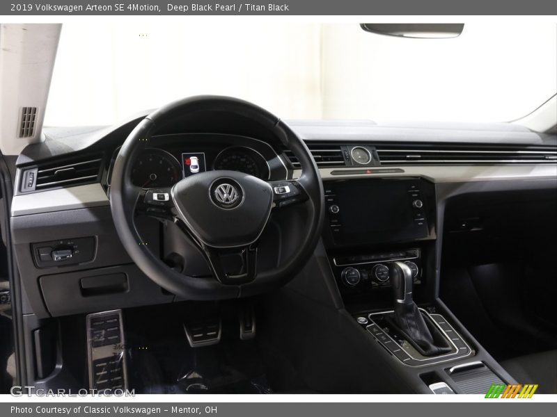 Dashboard of 2019 Arteon SE 4Motion