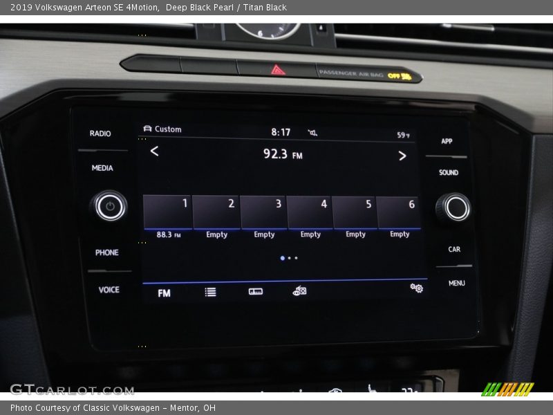 Controls of 2019 Arteon SE 4Motion