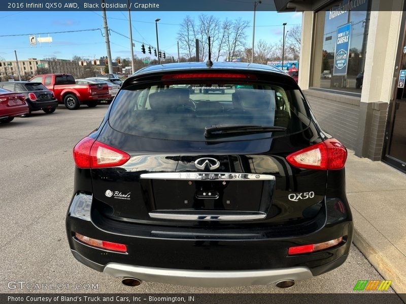 Black Obsidian / Graphite 2016 Infiniti QX50 AWD