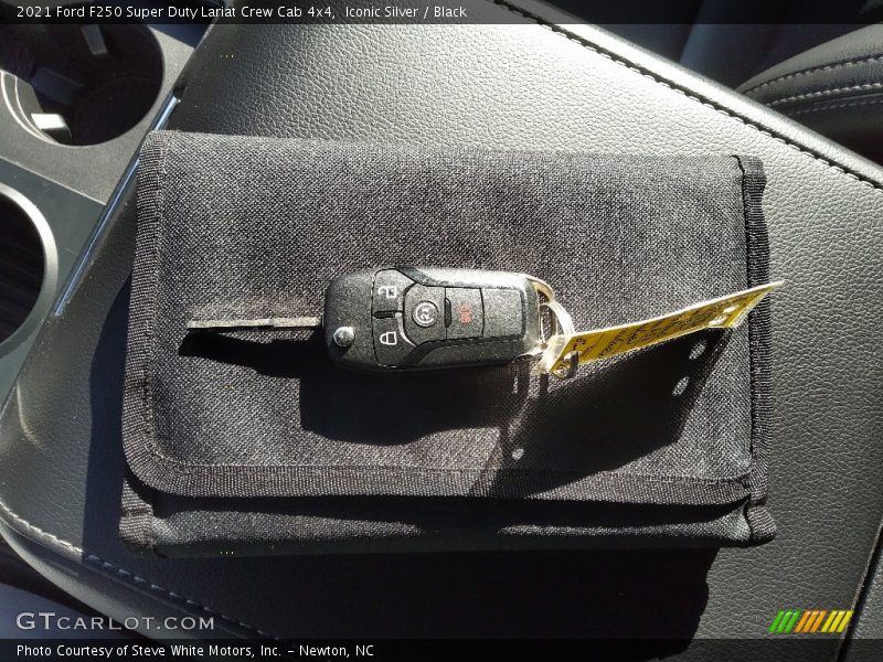 Iconic Silver / Black 2021 Ford F250 Super Duty Lariat Crew Cab 4x4