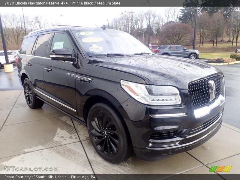 Front 3/4 View of 2020 Navigator Reserve 4x4