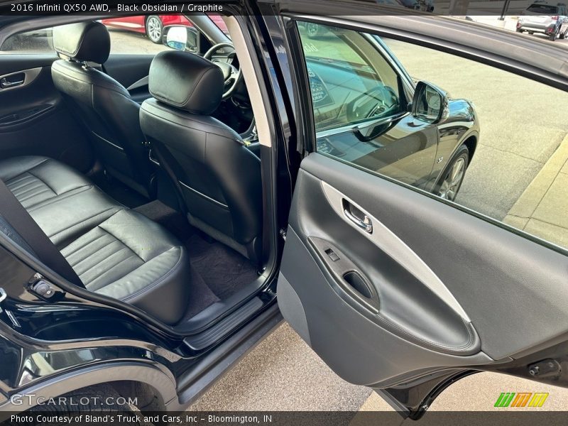 Black Obsidian / Graphite 2016 Infiniti QX50 AWD