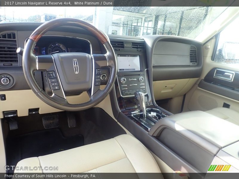  2017 Navigator L Reserve 4x4 Dune Interior