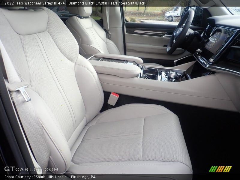 Front Seat of 2022 Wagoneer Series III 4x4