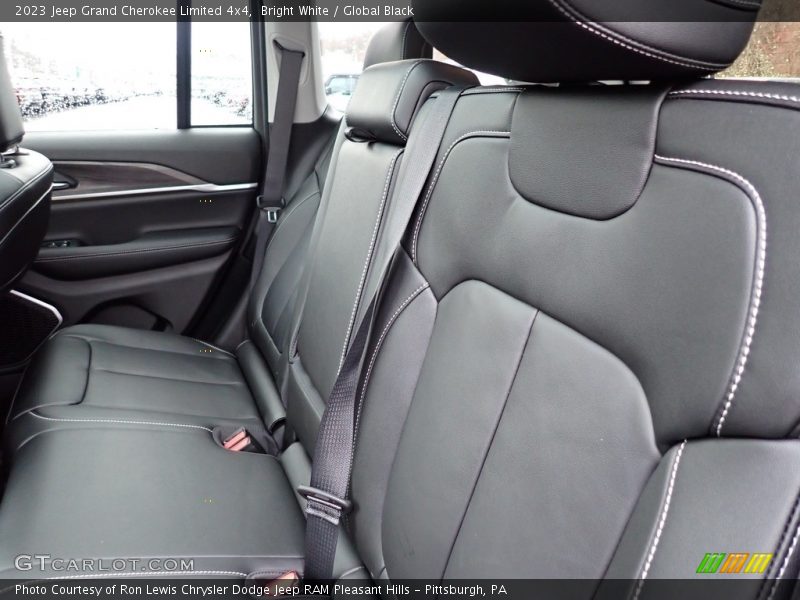 Bright White / Global Black 2023 Jeep Grand Cherokee Limited 4x4