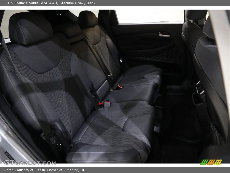 Machine Gray / Black 2019 Hyundai Santa Fe SE AWD
