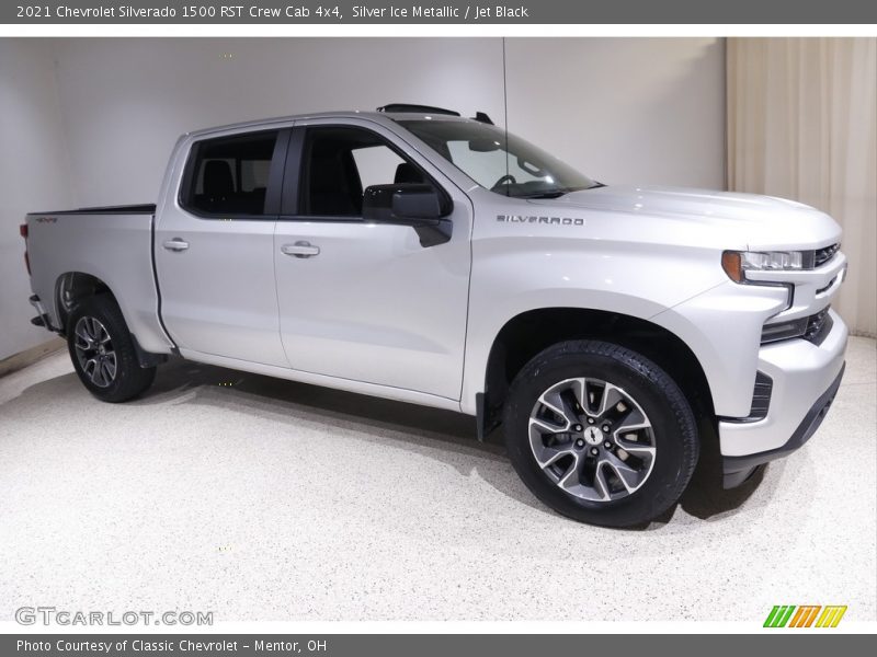 Silver Ice Metallic / Jet Black 2021 Chevrolet Silverado 1500 RST Crew Cab 4x4