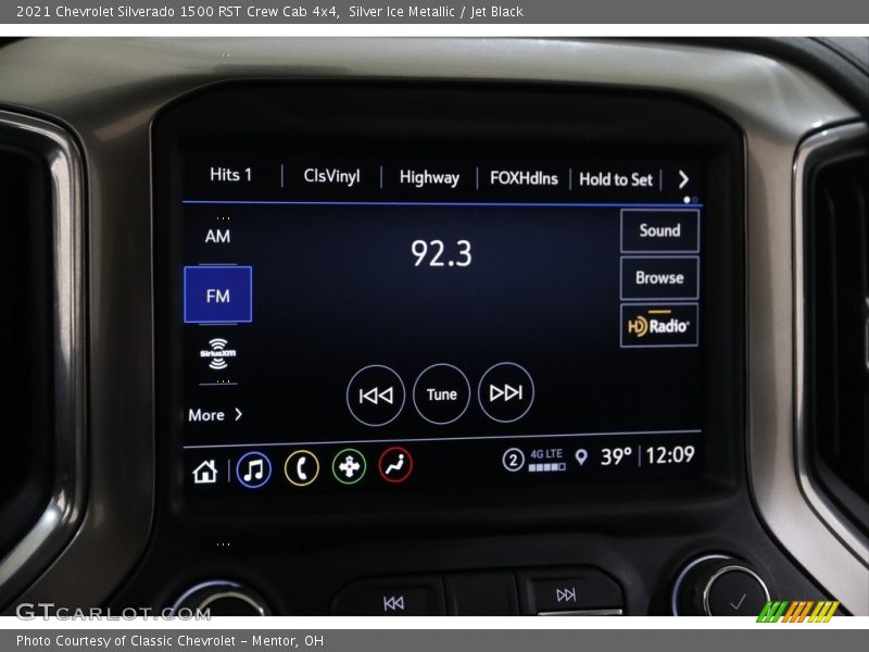 Silver Ice Metallic / Jet Black 2021 Chevrolet Silverado 1500 RST Crew Cab 4x4
