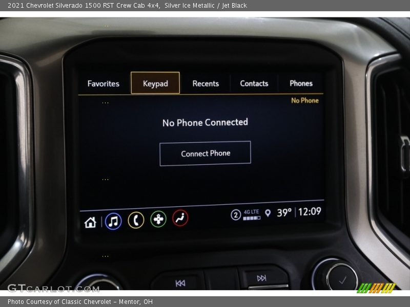 Silver Ice Metallic / Jet Black 2021 Chevrolet Silverado 1500 RST Crew Cab 4x4