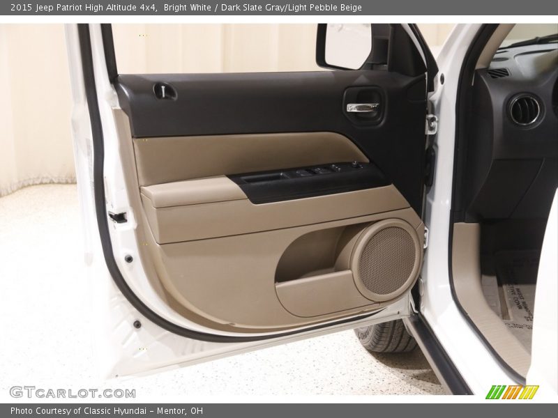 Bright White / Dark Slate Gray/Light Pebble Beige 2015 Jeep Patriot High Altitude 4x4