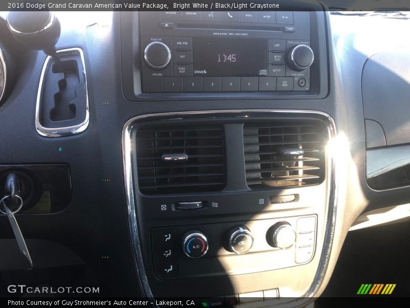 Bright White / Black/Light Graystone 2016 Dodge Grand Caravan American Value Package