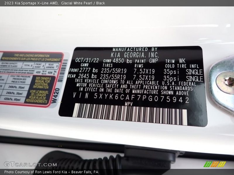 Glacial White Pearl / Black 2023 Kia Sportage X-Line AWD