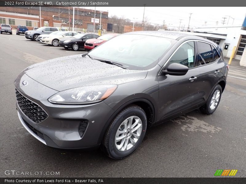 Front 3/4 View of 2022 Escape SE 4WD