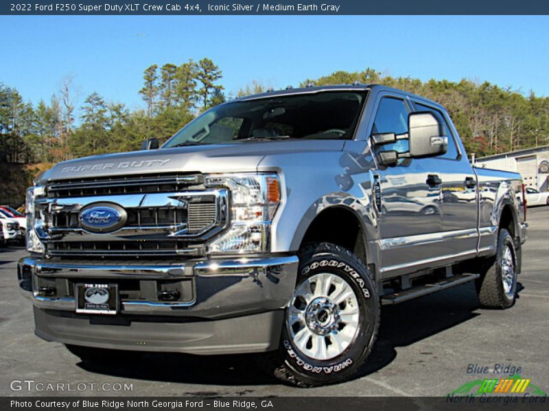 Iconic Silver / Medium Earth Gray 2022 Ford F250 Super Duty XLT Crew Cab 4x4