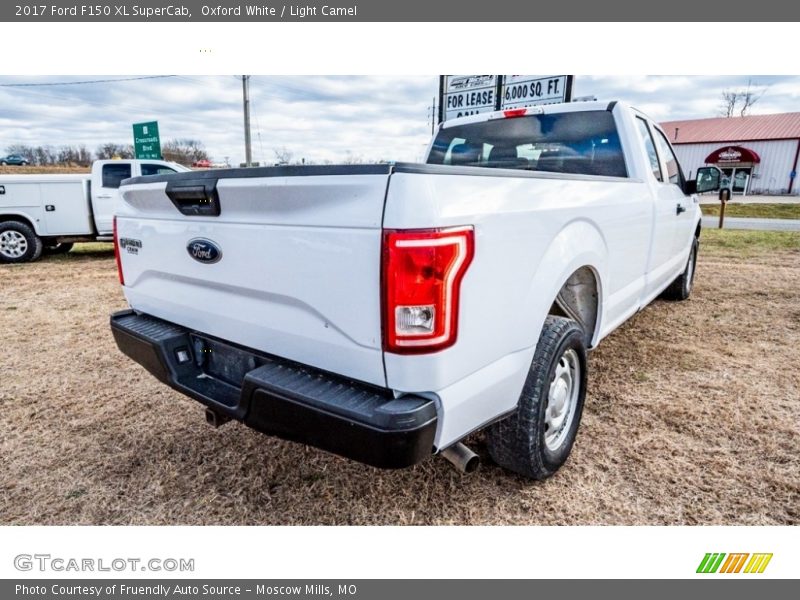 Oxford White / Light Camel 2017 Ford F150 XL SuperCab