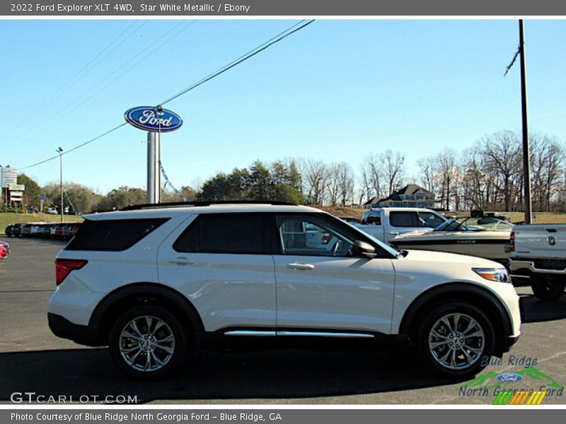 Star White Metallic / Ebony 2022 Ford Explorer XLT 4WD