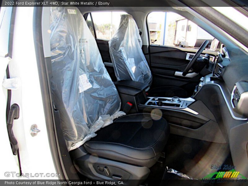 Star White Metallic / Ebony 2022 Ford Explorer XLT 4WD