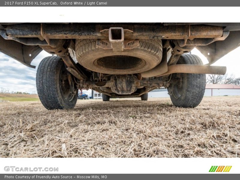 Oxford White / Light Camel 2017 Ford F150 XL SuperCab