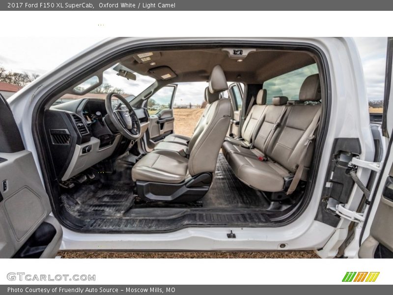 Oxford White / Light Camel 2017 Ford F150 XL SuperCab